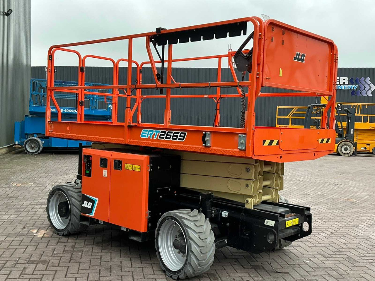 JLG ERT 2669 - Aerial platform: picture 4 JLG ERT 2669 - Aerial platform: picture 4