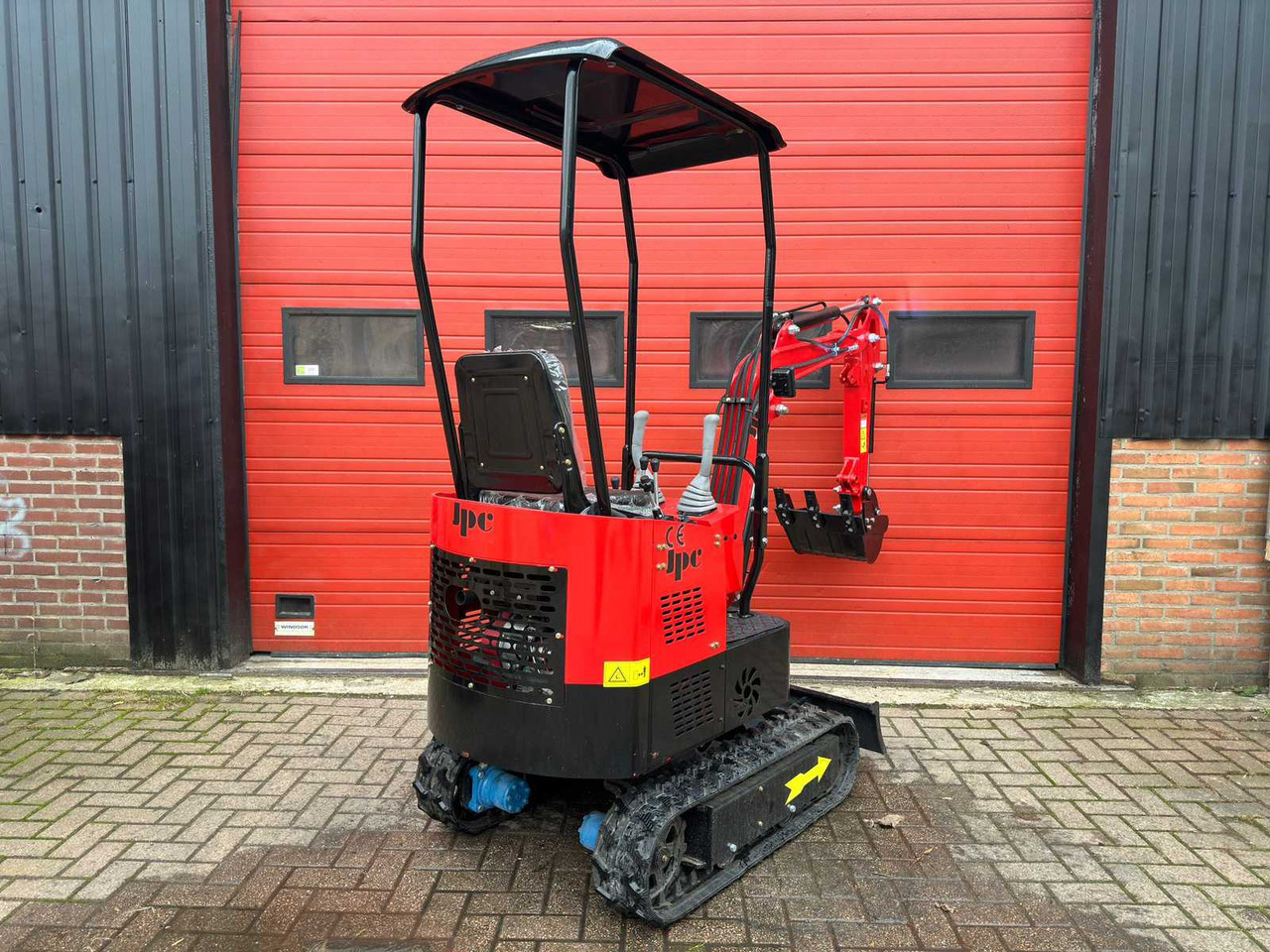 JPC HT12 - Mini excavator: picture 4 JPC HT12 - Mini excavator: picture 4