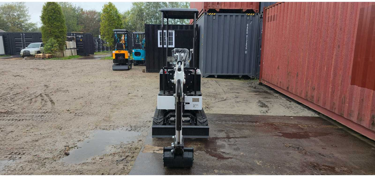 JPC KV12 - Mini excavator: picture 3 JPC KV12 - Mini excavator: picture 3