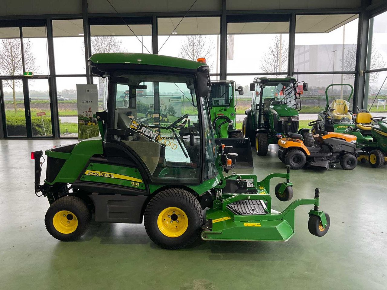John Deere 1585 TerrainCut - Garden mower: picture 4 John Deere 1585 TerrainCut - Garden mower: picture 4