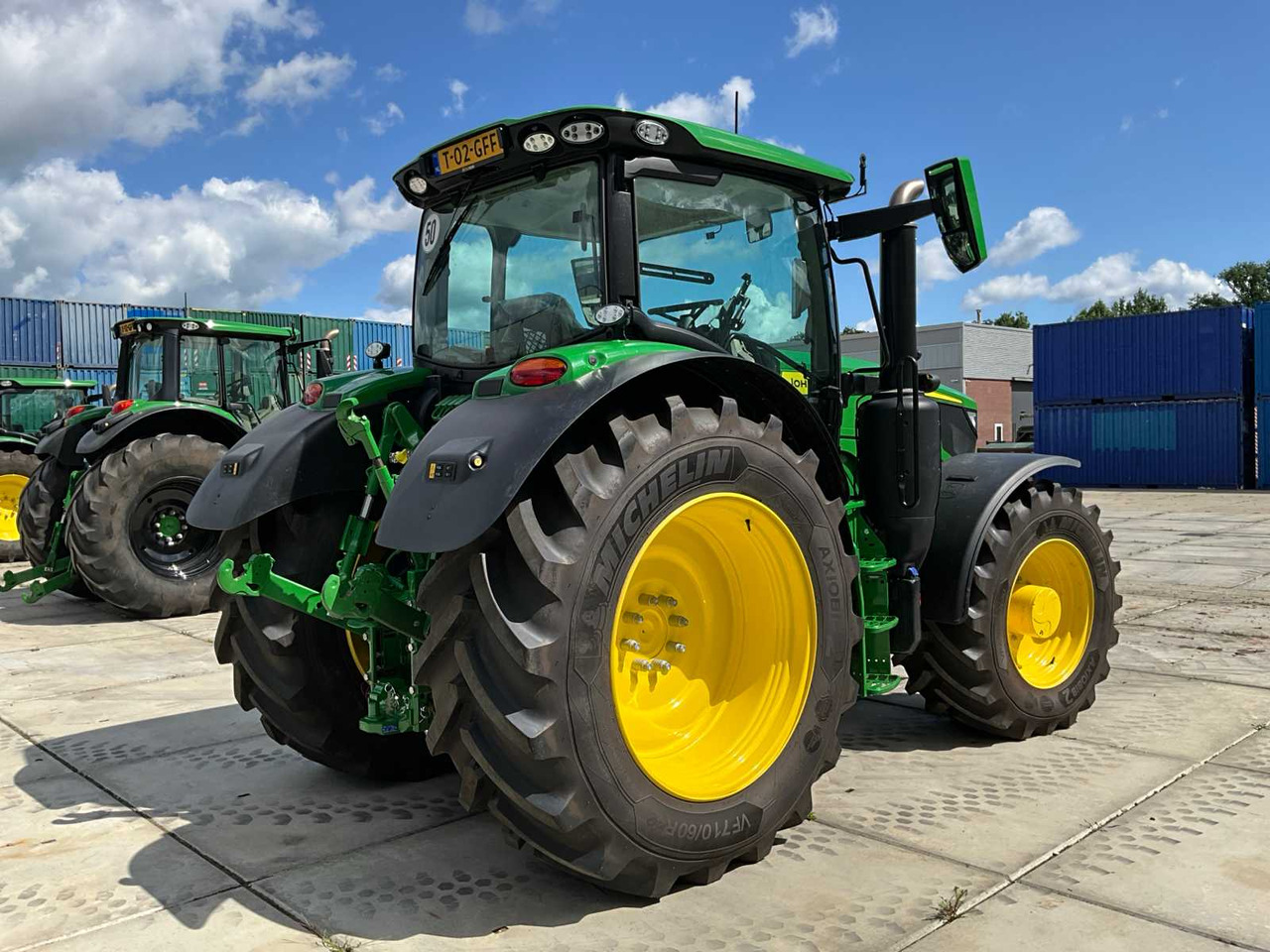 John Deere 6R 185 - Farm tractor: picture 3 John Deere 6R 185 - Farm tractor: picture 3