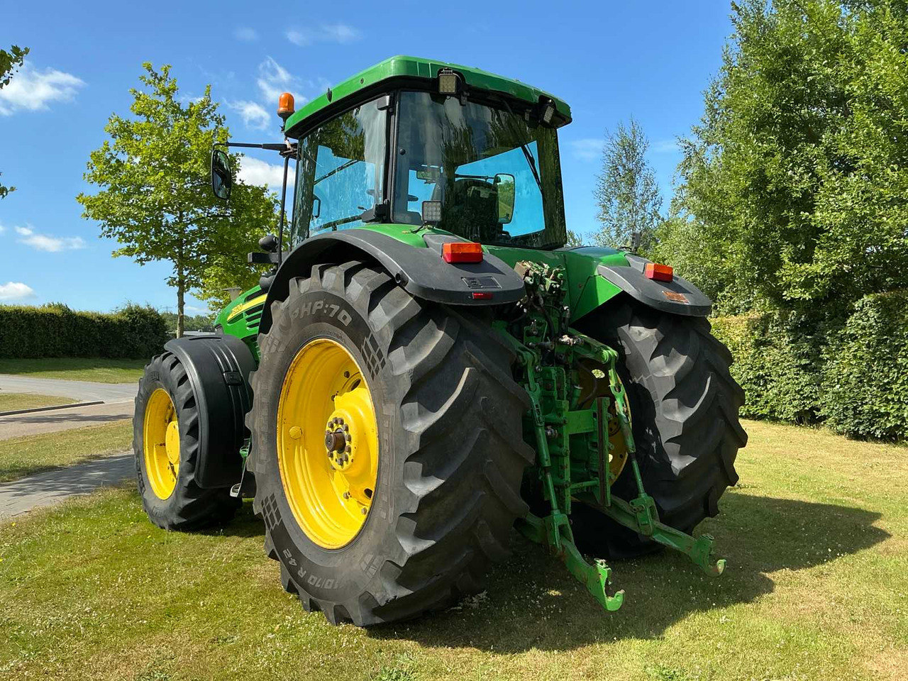 John Deere 7920 - Farm tractor: picture 3 John Deere 7920 - Farm tractor: picture 3
