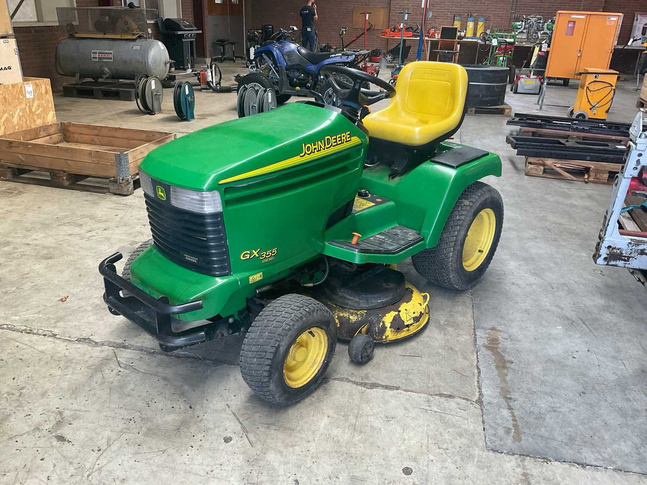 John Deere Gx 355 diesel - Garden mower: picture 2 John Deere Gx 355 diesel - Garden mower: picture 2
