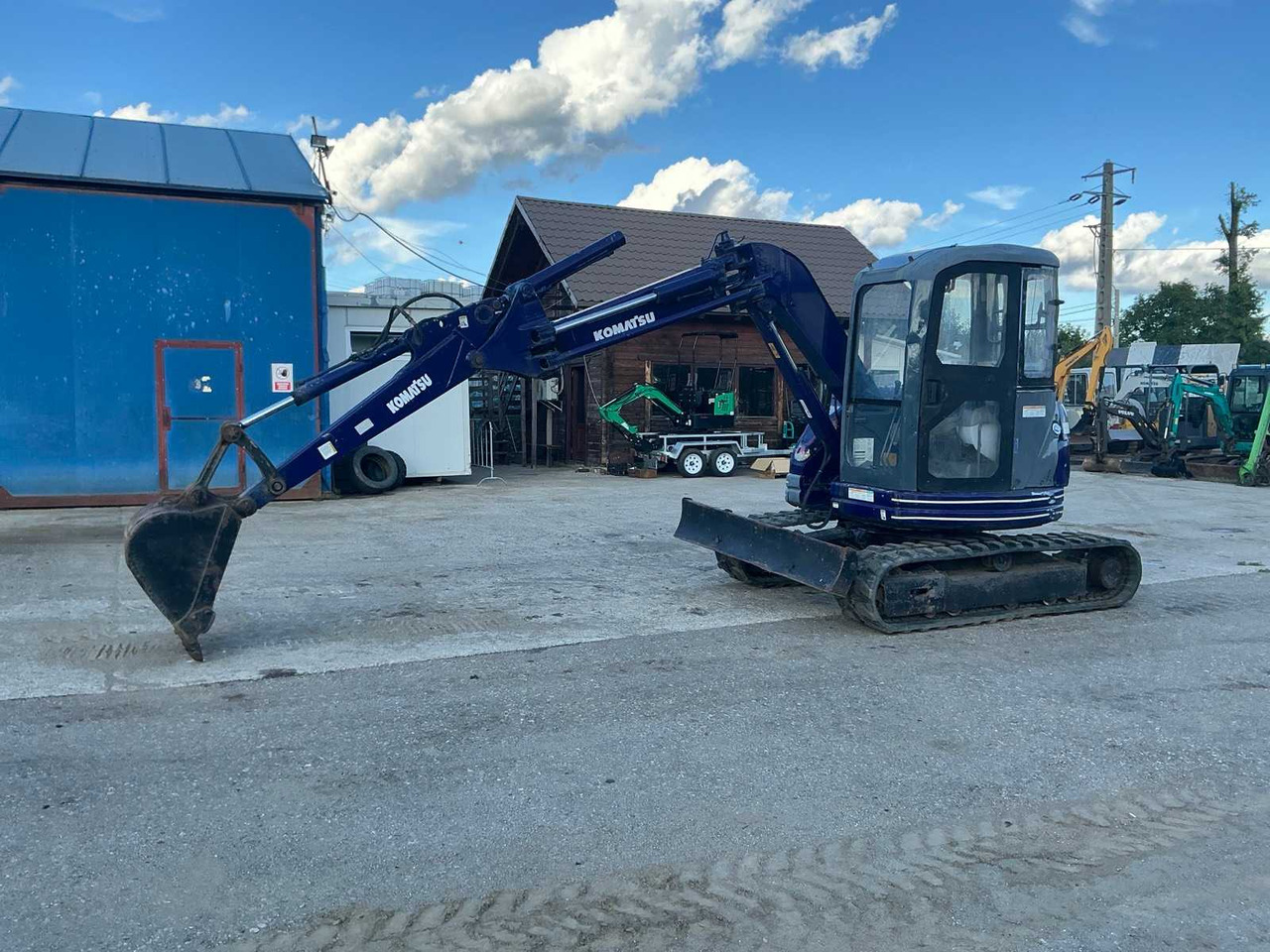 KOMATSU - PC50 UU-2 - MINI-EXCAVATOR - 2005 - Mini excavator: picture 2 KOMATSU - PC50 UU-2 - MINI-EXCAVATOR - 2005 - Mini excavator: picture 2