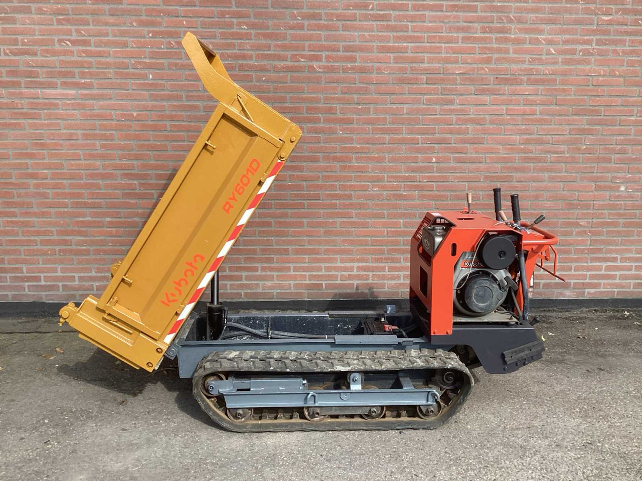 KUBOTA RY601D-3 - Dumper: picture 3 KUBOTA RY601D-3 - Dumper: picture 3