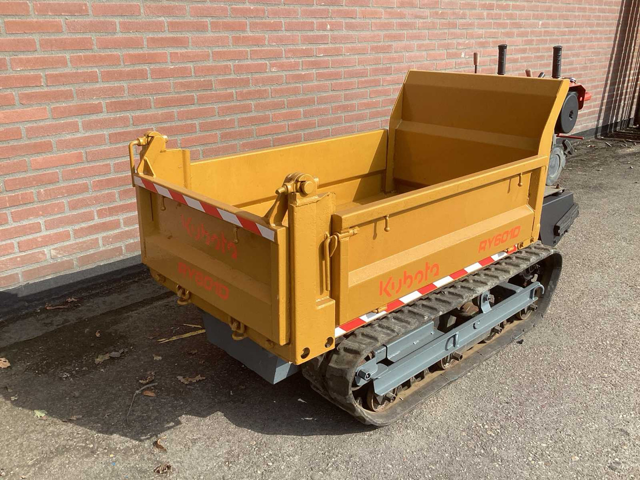 KUBOTA RY601D-3 - Dumper: picture 5 KUBOTA RY601D-3 - Dumper: picture 5