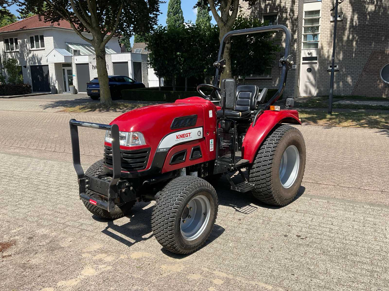 Knegt DF 304 G2 - Mini tractor: picture 1 Knegt DF 304 G2 - Mini tractor: picture 1