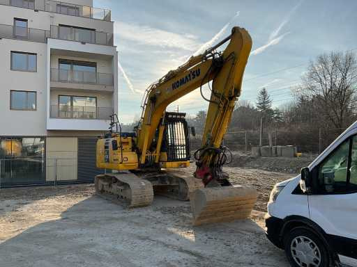 Komatsu PC170LC-10 - Crawler excavator: picture 2 Komatsu PC170LC-10 - Crawler excavator: picture 2