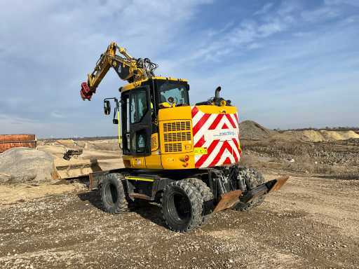 Komatsu PW118MR-11 - Wheel excavator: picture 2 Komatsu PW118MR-11 - Wheel excavator: picture 2