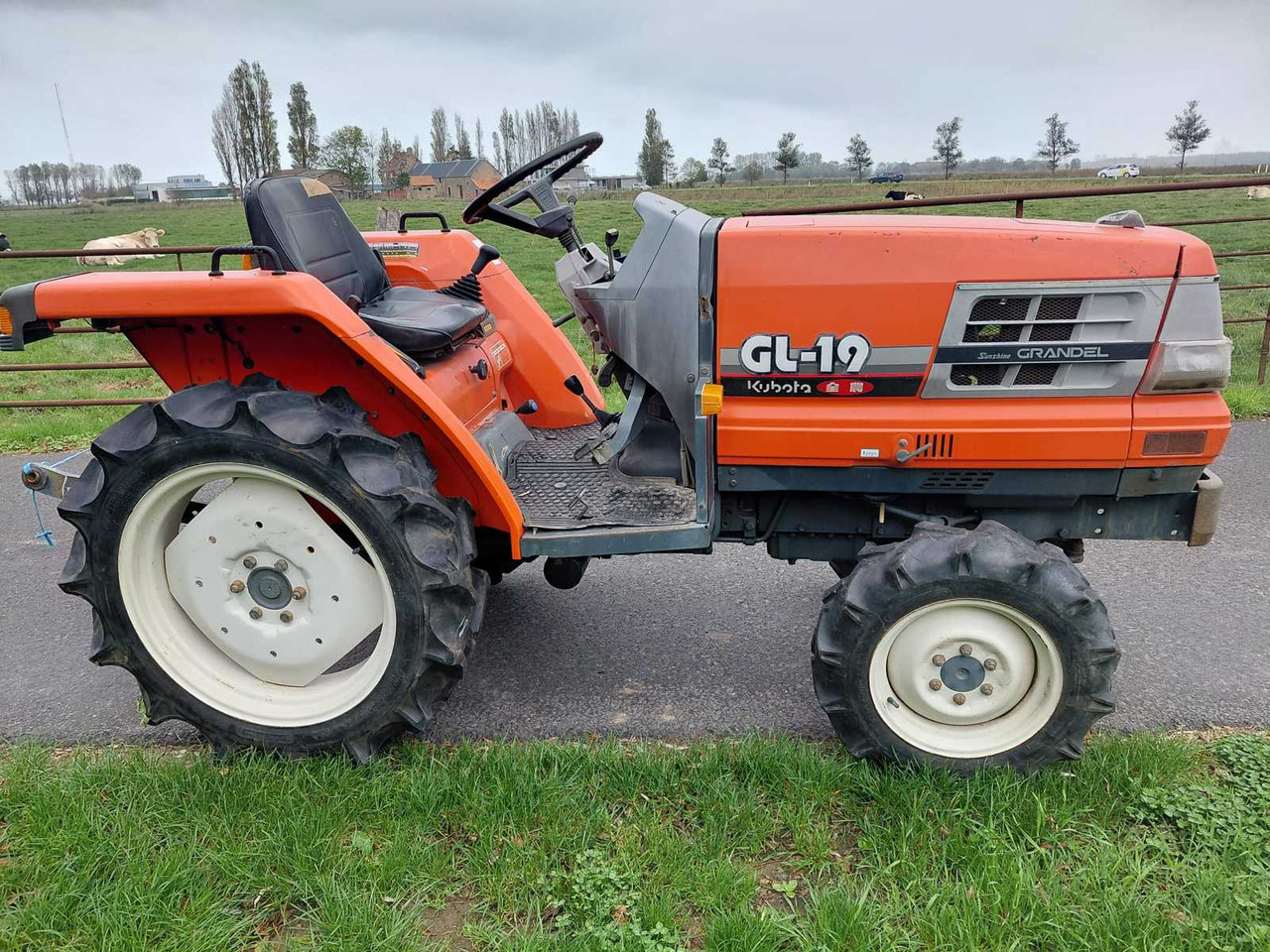 Kubota GL-19 - Mini tractor: picture 1 Kubota GL-19 - Mini tractor: picture 1
