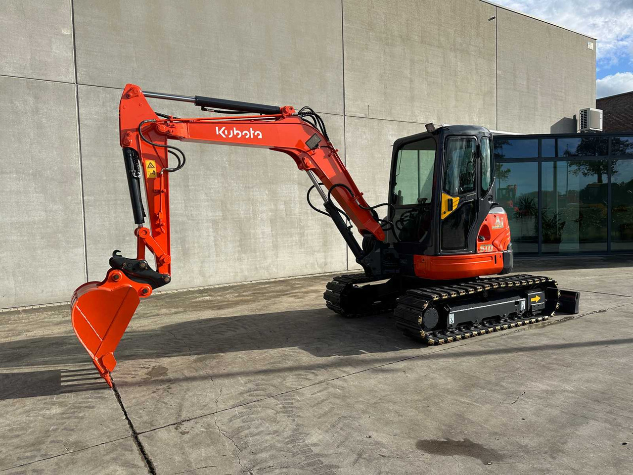 Kubota KUBOTA - 2012 - KX155-3SZ - MIDI EXCAVATOR - Crawler excavator: picture 1 Kubota KUBOTA - 2012 - KX155-3SZ - MIDI EXCAVATOR - Crawler excavator: picture 1