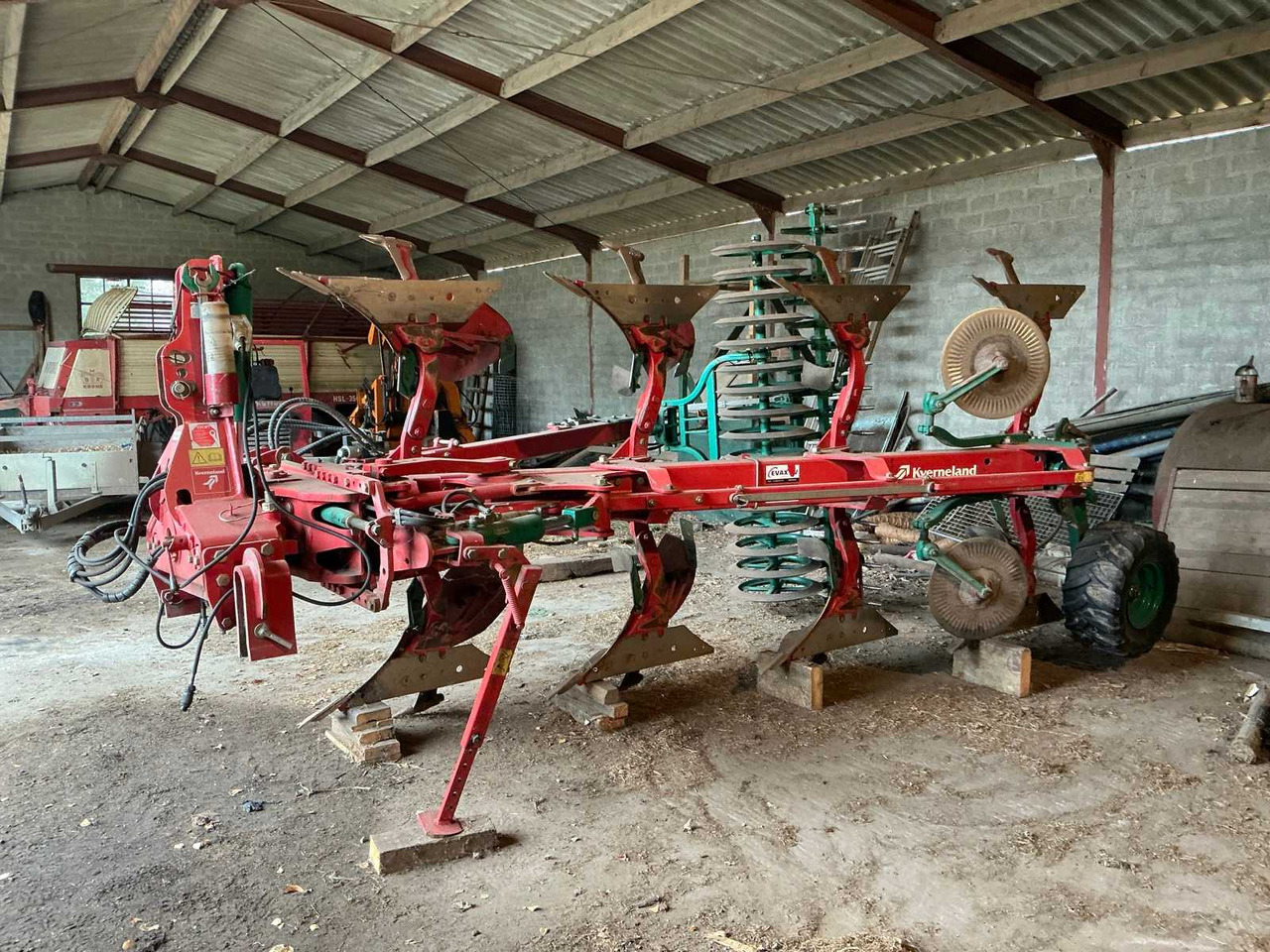 Kverneland LB 100 Packomat S - Plow: picture 2 Kverneland LB 100 Packomat S - Plow: picture 2
