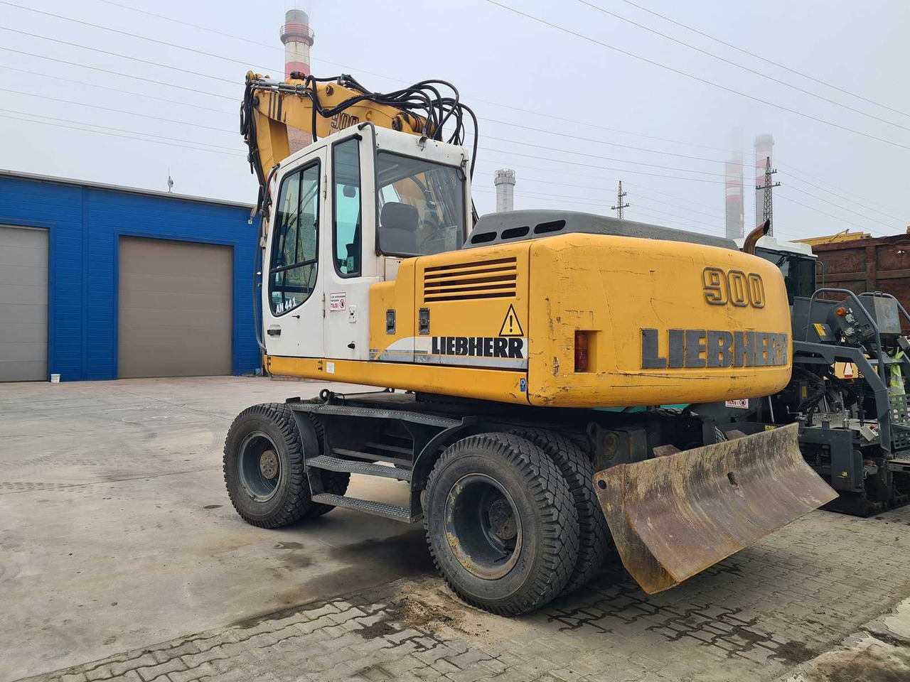 LIEBHERR - A900C - WHEELED EXCAVATOR - 2006 - Wheel excavator: picture 4 LIEBHERR - A900C - WHEELED EXCAVATOR - 2006 - Wheel excavator: picture 4