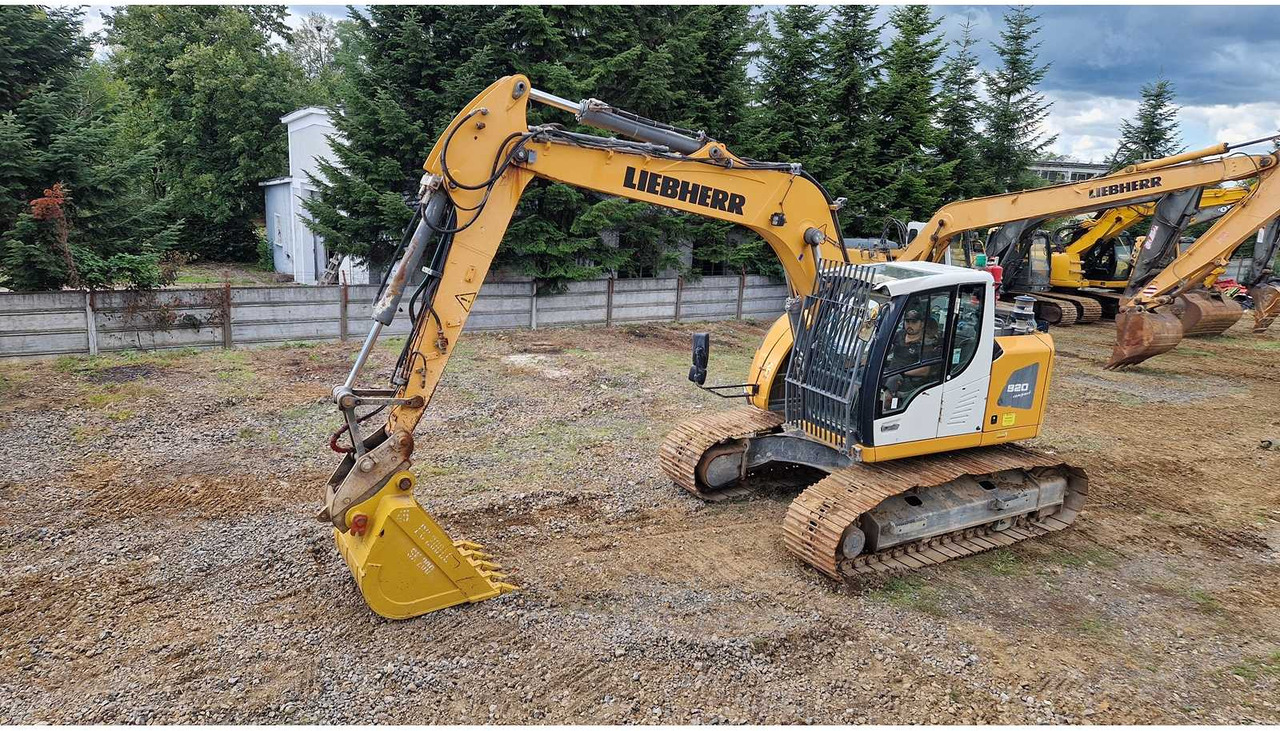 LIEBHERR R920 - Crawler excavator: picture 2 LIEBHERR R920 - Crawler excavator: picture 2