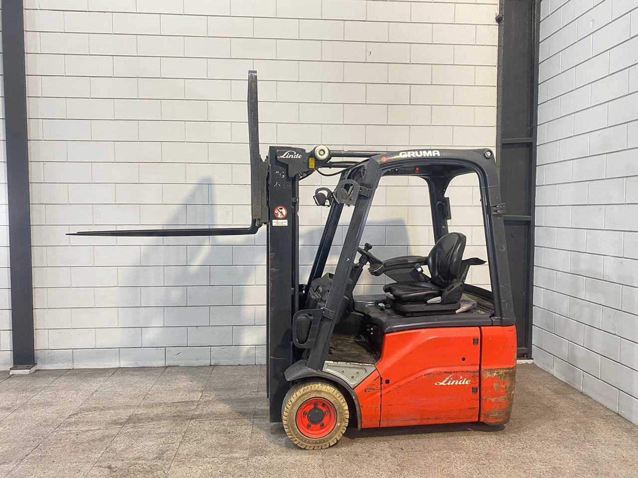 Forklift LINDE - 2012 - E15 - FORKLIFT TRUCK: picture 6