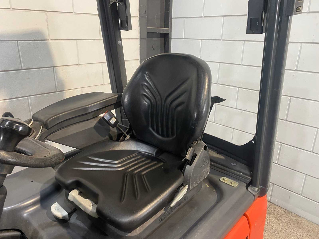 Forklift LINDE - 2012 - E15 - FORKLIFT TRUCK: picture 10