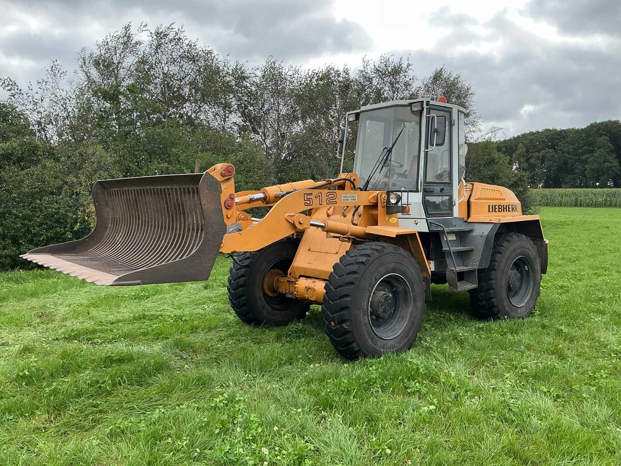 Liebherr L512 - Wheel loader: picture 1 Liebherr L512 - Wheel loader: picture 1