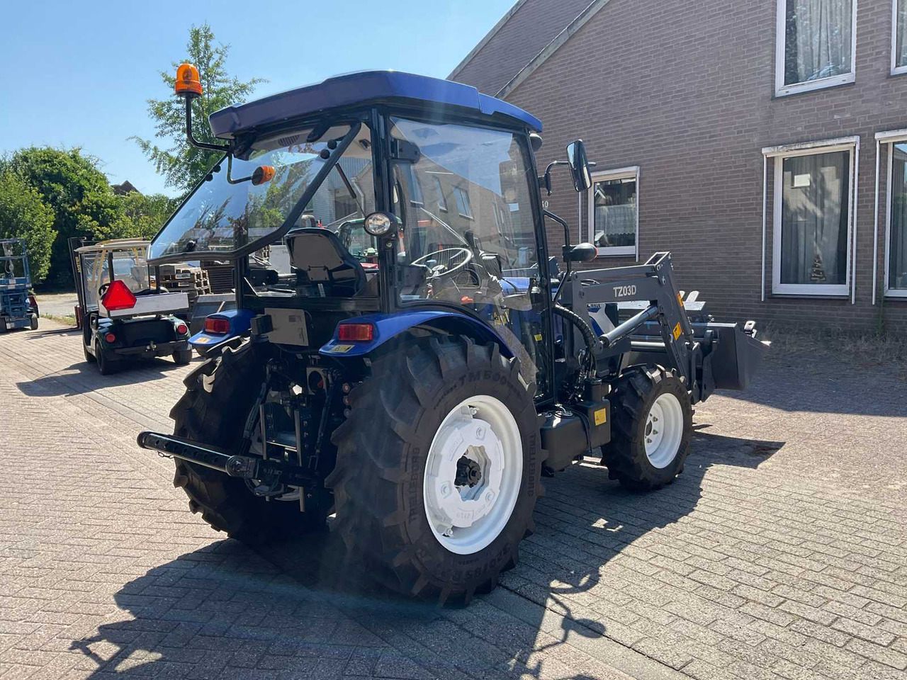 Lovol M404 - Mini tractor: picture 4 Lovol M404 - Mini tractor: picture 4