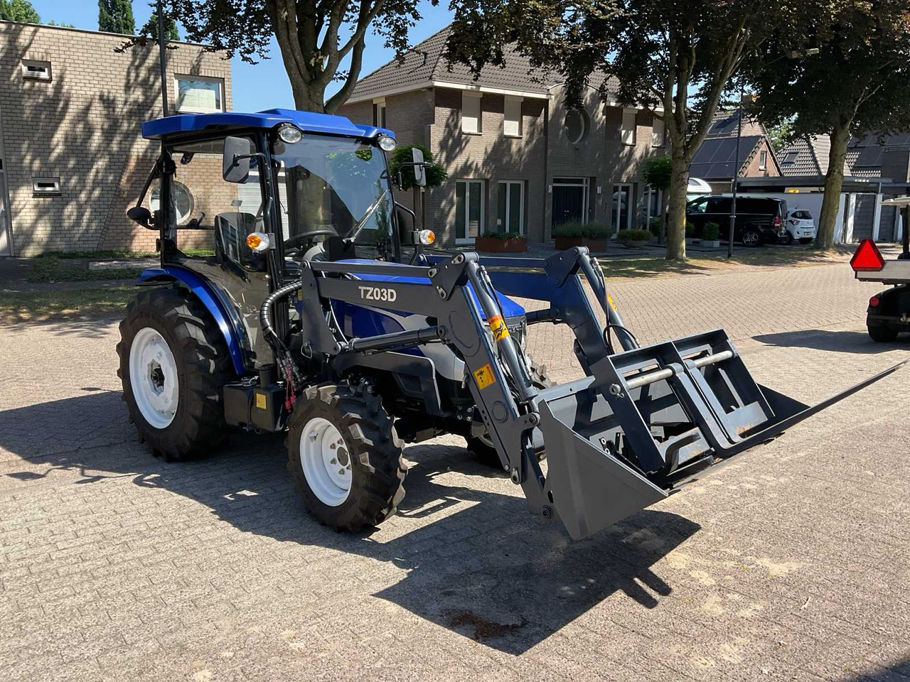Lovol M404 - Mini tractor: picture 2 Lovol M404 - Mini tractor: picture 2