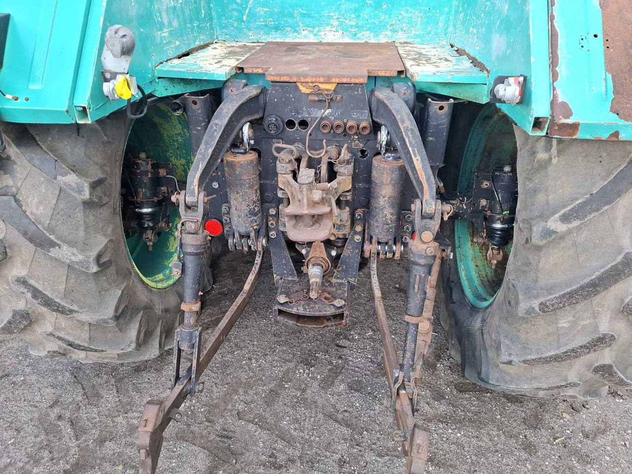 MB (MERCEDES BENZ) - 1982 - TRAC 1500 - ALL-WHEEL DRIVE AGRICULTURAL TRACTOR - Farm tractor: picture 5 MB (MERCEDES BENZ) - 1982 - TRAC 1500 - ALL-WHEEL DRIVE AGRICULTURAL TRACTOR - Farm tractor: picture 5