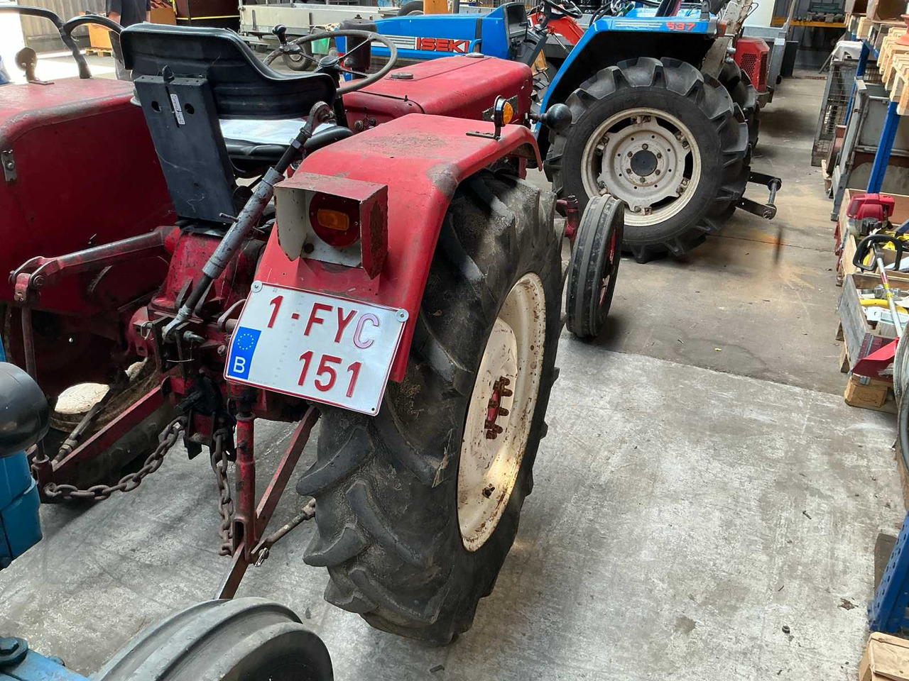 MC Cormick Farmall D430 - Mini tractor: picture 3 MC Cormick Farmall D430 - Mini tractor: picture 3