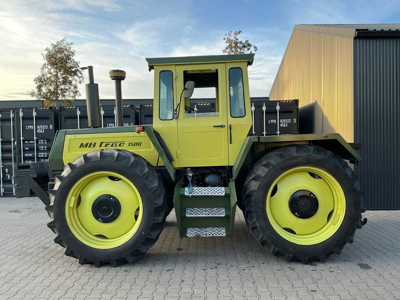 MERCEDES-BENZ MB TRAC 1500 TURBO ALL-WHEEL DRIVE AGRICULTURAL TRACTOR - Farm tractor: picture 4 MERCEDES-BENZ MB TRAC 1500 TURBO ALL-WHEEL DRIVE AGRICULTURAL TRACTOR - Farm tractor: picture 4
