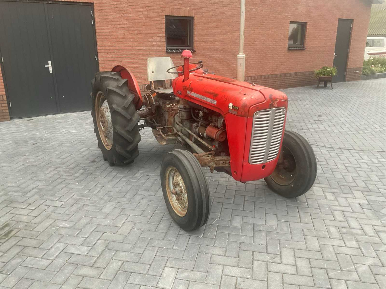 Massey Ferguson 35 X - Farm tractor: picture 5 Massey Ferguson 35 X - Farm tractor: picture 5