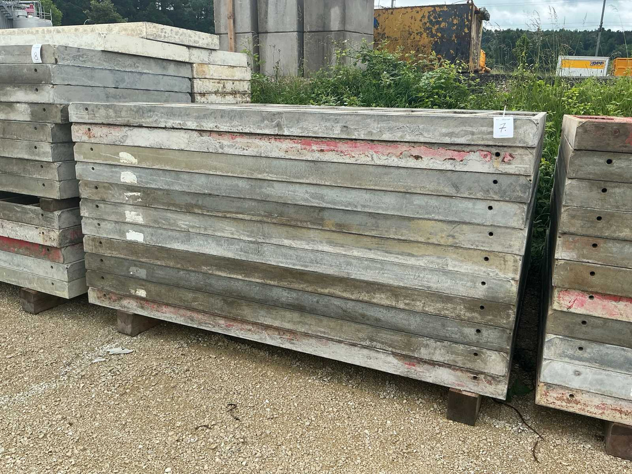 Meva - Concrete equipment: picture 1 Meva - Concrete equipment: picture 1