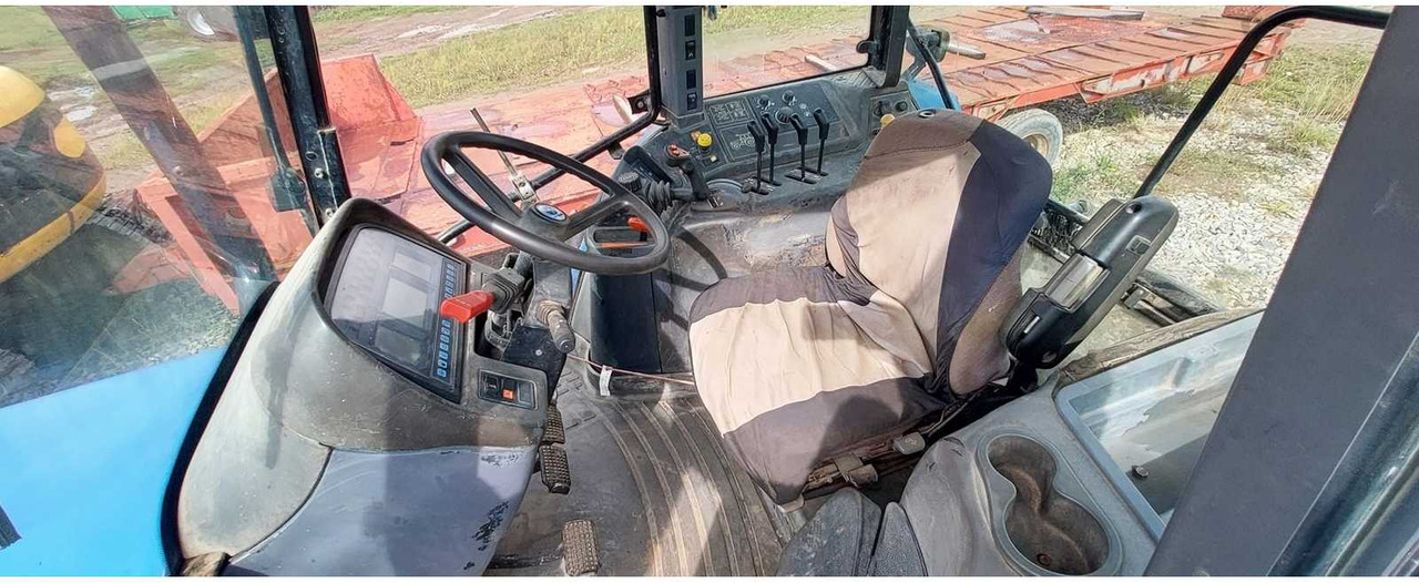 Farm tractor NEW HOLLAND - 2000 - TM150 - 4WD AGRICULTURAL TRACTOR: picture 7 Farm tractor NEW HOLLAND - 2000 - TM150 - 4WD AGRICULTURAL TRACTOR: picture 7