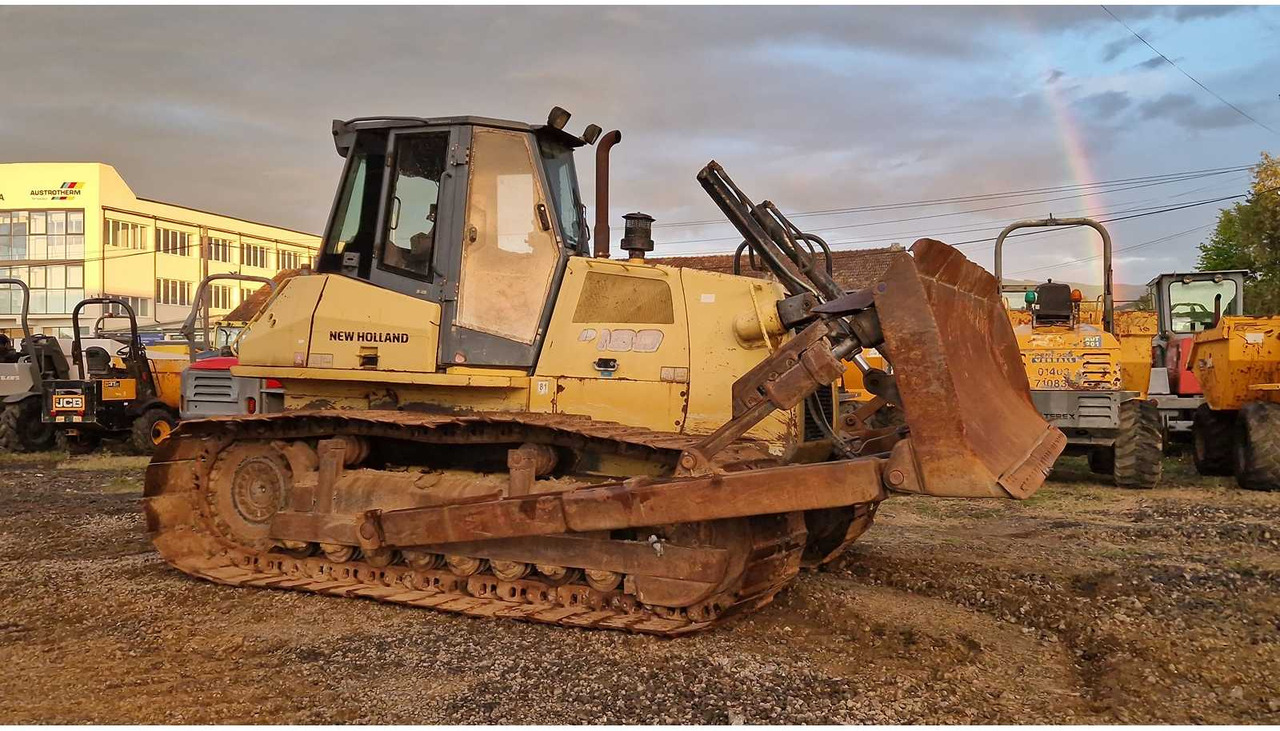 NEW HOLLAND - BULLDOZER - 2005 - Bulldozer: picture 5 NEW HOLLAND - BULLDOZER - 2005 - Bulldozer: picture 5