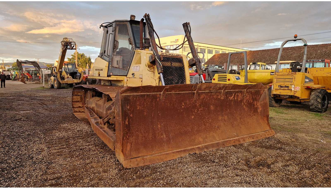 NEW HOLLAND - BULLDOZER - 2005 - Bulldozer: picture 2 NEW HOLLAND - BULLDOZER - 2005 - Bulldozer: picture 2