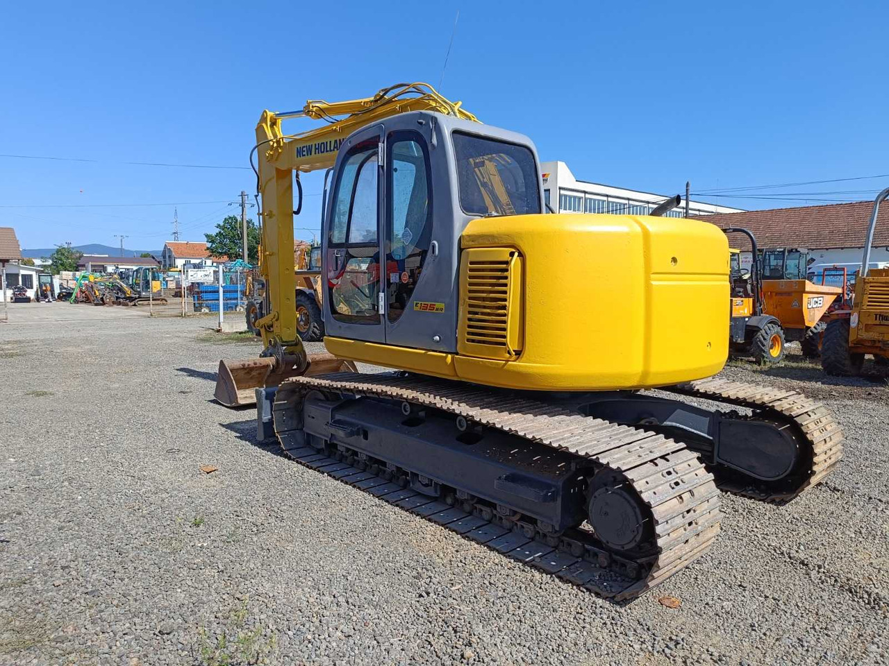 NEW HOLLAND KOBELCO - E-135-SR - TRACKED EXCAVATOR - 2011 - Excavator: picture 2 NEW HOLLAND KOBELCO - E-135-SR - TRACKED EXCAVATOR - 2011 - Excavator: picture 2