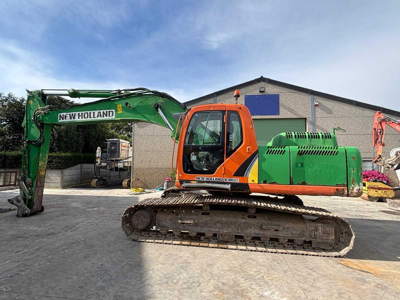 New Holland NEW HOLLAND - 2008 - E265 - CRAWLER EXCAVATOR - Crawler excavator: picture 1 New Holland NEW HOLLAND - 2008 - E265 - CRAWLER EXCAVATOR - Crawler excavator: picture 1