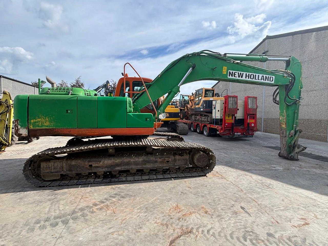 New Holland NEW HOLLAND - 2008 - E265 - CRAWLER EXCAVATOR - Crawler excavator: picture 3 New Holland NEW HOLLAND - 2008 - E265 - CRAWLER EXCAVATOR - Crawler excavator: picture 3