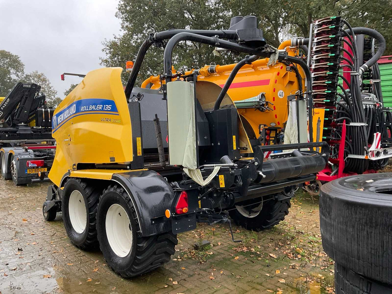 New Holland RB135 ULTRA - Bale wrapper: picture 2 New Holland RB135 ULTRA - Bale wrapper: picture 2