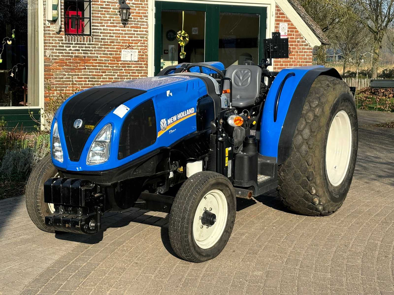 New Holland T3.80LP Trekker/Tractor - Mini tractor: picture 1 New Holland T3.80LP Trekker/Tractor - Mini tractor: picture 1