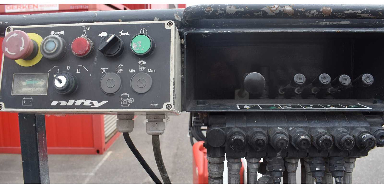 Nifty HR12 - Aerial platform: picture 3 Nifty HR12 - Aerial platform: picture 3