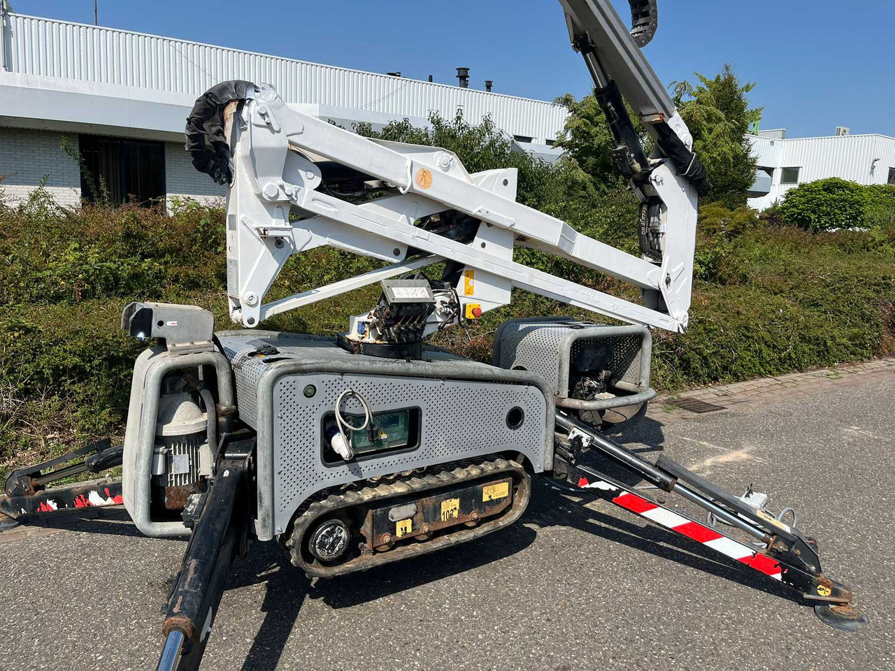 Oil & Steel 1402 Classic - Aerial platform: picture 2 Oil & Steel 1402 Classic - Aerial platform: picture 2
