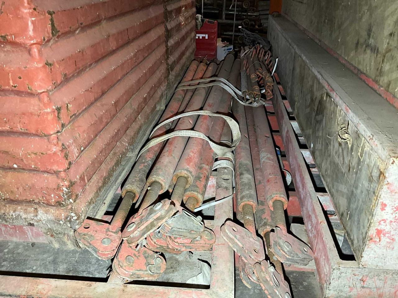 Peri - Concrete equipment: picture 4 Peri - Concrete equipment: picture 4