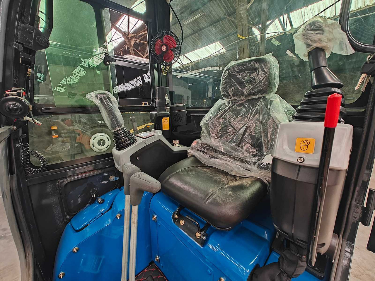 RIPPA - 2025 - R15 - MINI EXCAVATOR - Mini excavator: picture 5 RIPPA - 2025 - R15 - MINI EXCAVATOR - Mini excavator: picture 5