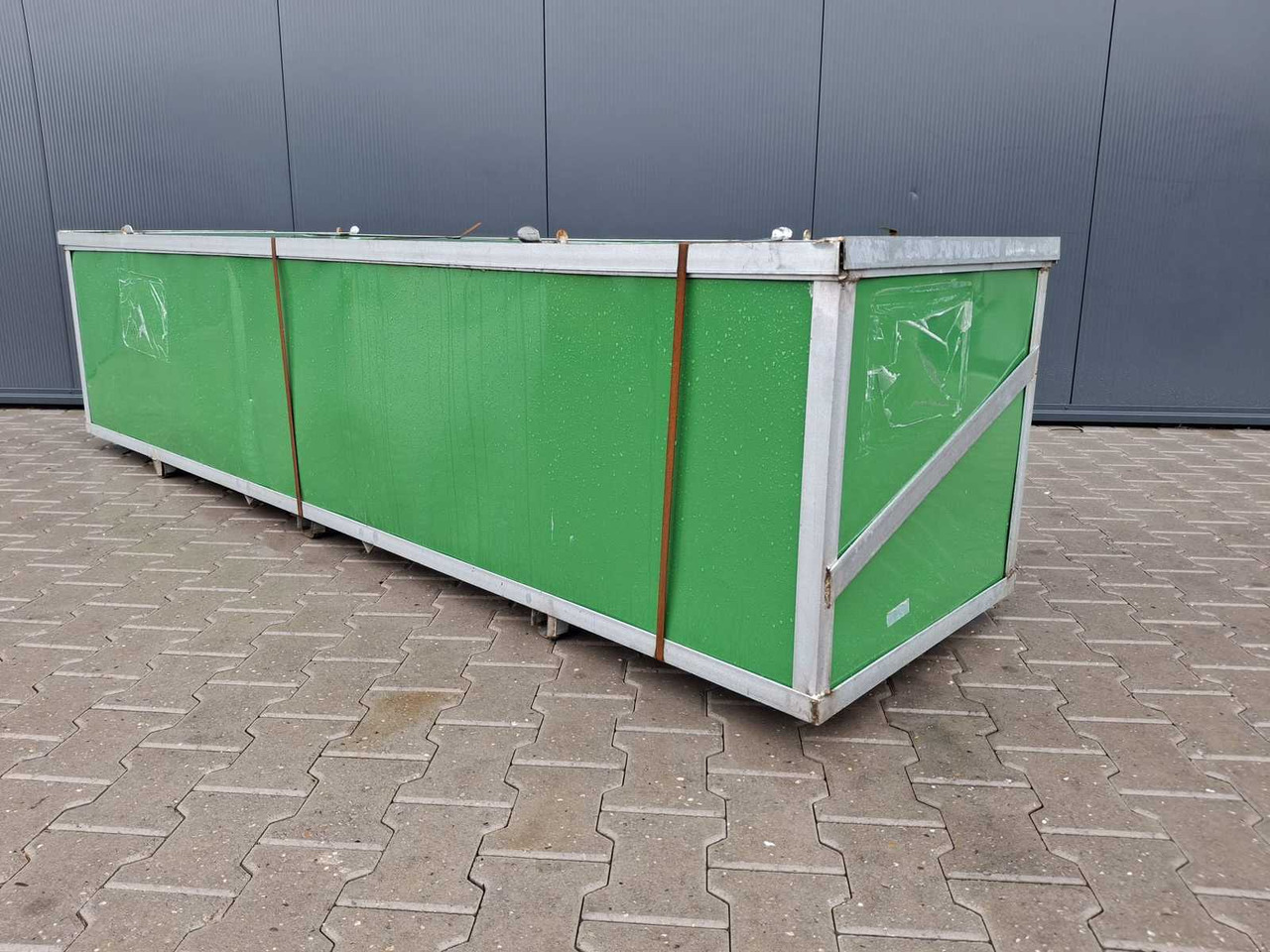 Rhino-Cross-Shelter 143014R - 9,2x4,3x4,3 m - Storage tank: picture 5 Rhino-Cross-Shelter 143014R - 9,2x4,3x4,3 m - Storage tank: picture 5