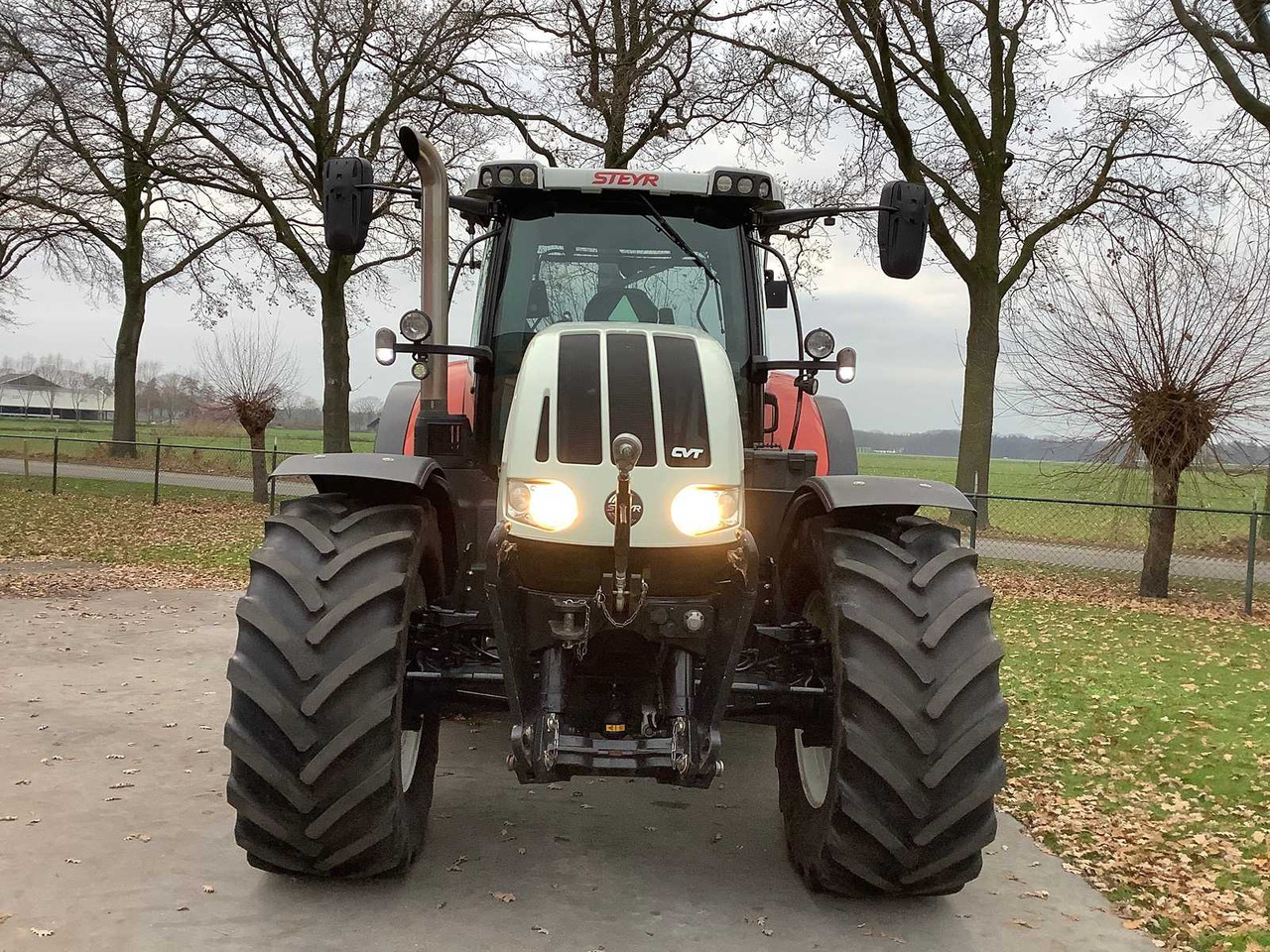 STEYR - 2016 - CVT 6240 - ALL-WHEEL DRIVE FARM TRACTOR - Farm tractor: picture 2 STEYR - 2016 - CVT 6240 - ALL-WHEEL DRIVE FARM TRACTOR - Farm tractor: picture 2