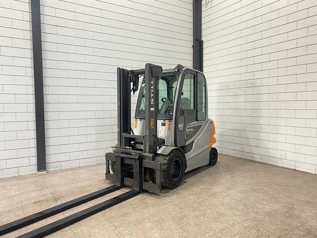 STILL - 2019 - RX60-50 - 5000KG LIFTING CAPACITY - FORKLIFT - SIDE-SHIFT - Forklift: picture 1 STILL - 2019 - RX60-50 - 5000KG LIFTING CAPACITY - FORKLIFT - SIDE-SHIFT - Forklift: picture 1
