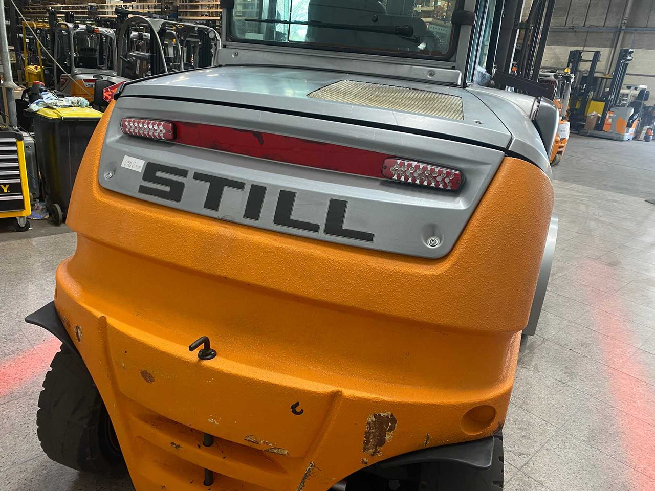 STILL - 2019 - RX60-70 - FORKLIFT - SIDE-SHIFT - FORK POSITIONER - DOUBLE CARRIAGE - Forklift: picture 5 STILL - 2019 - RX60-70 - FORKLIFT - SIDE-SHIFT - FORK POSITIONER - DOUBLE CARRIAGE - Forklift: picture 5