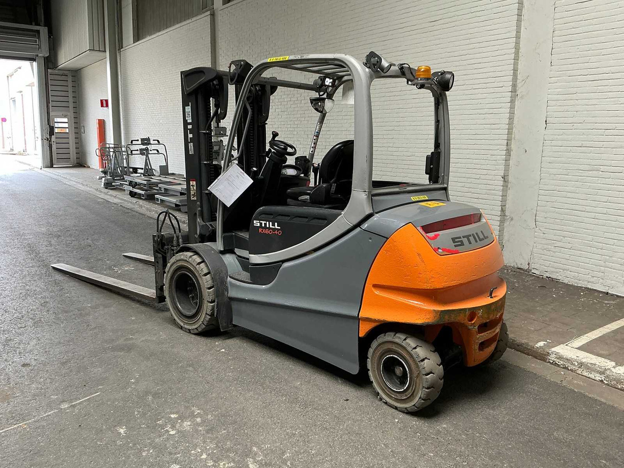 STILL - RX60-40 - FORKLIFT TRUCKS - 2012 - Forklift: picture 3 STILL - RX60-40 - FORKLIFT TRUCKS - 2012 - Forklift: picture 3