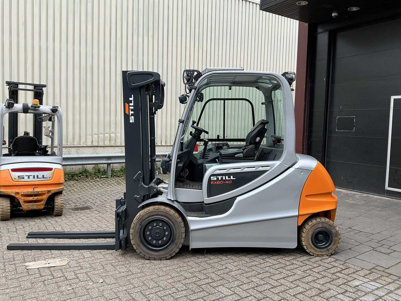 STILL - RX60-40 - FORKLIFT TRUCKS - 2017 - Forklift: picture 3 STILL - RX60-40 - FORKLIFT TRUCKS - 2017 - Forklift: picture 3