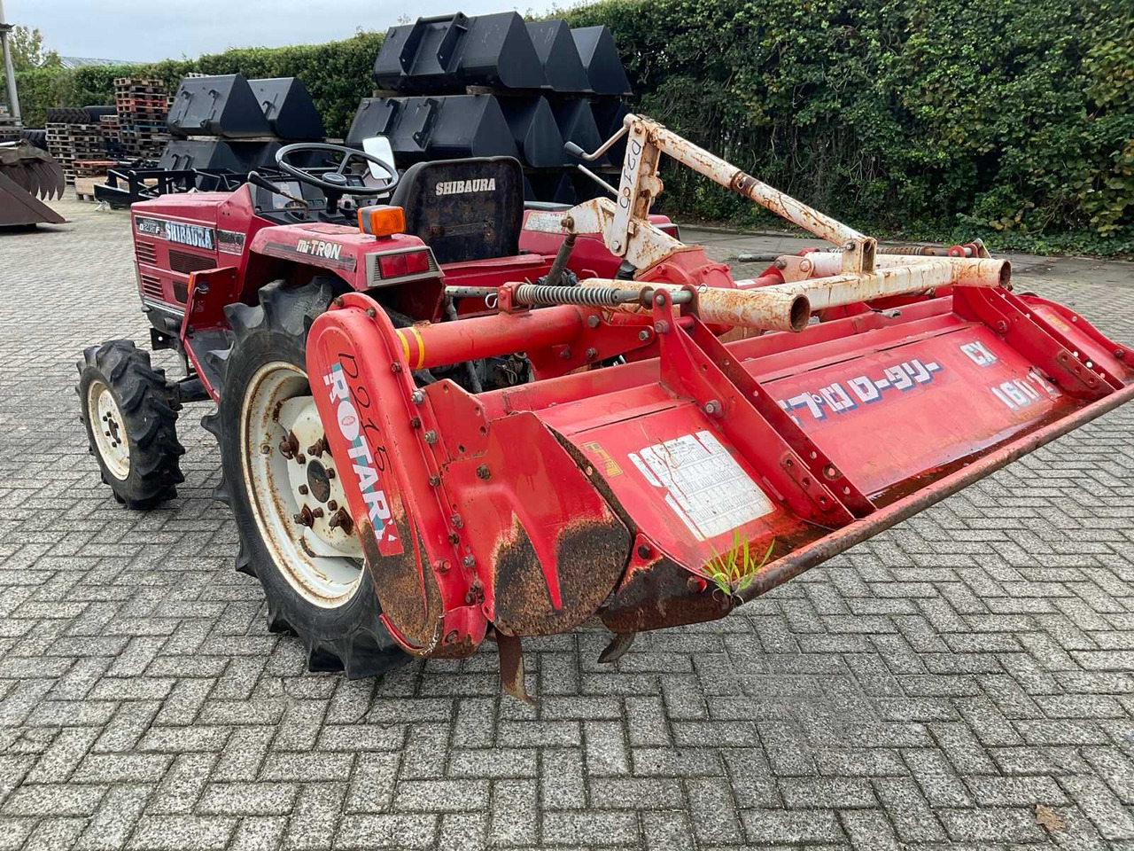 Shibaura D215F - Mini tractor: picture 2 Shibaura D215F - Mini tractor: picture 2