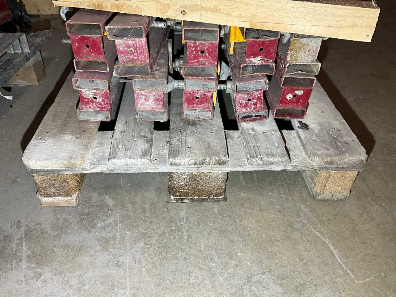 Steel Wall Transom (20x) - Concrete equipment: picture 3 Steel Wall Transom (20x) - Concrete equipment: picture 3