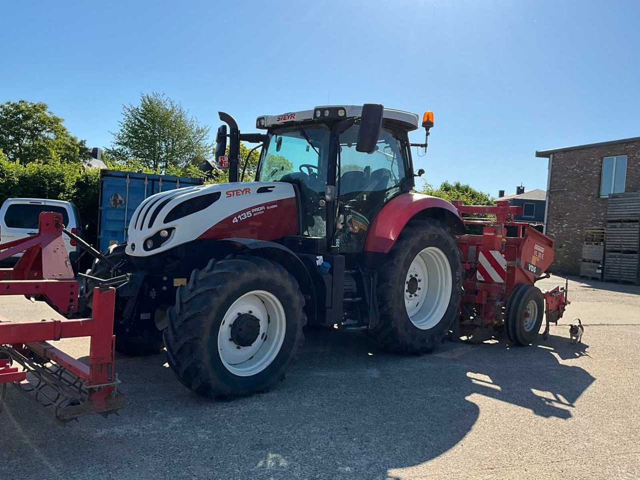 Steyr PROFI4135 - Farm tractor: picture 1 Steyr PROFI4135 - Farm tractor: picture 1