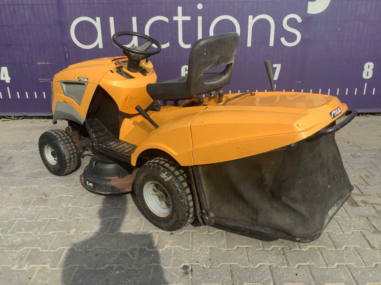Stiga Estate President - Garden mower: picture 3 Stiga Estate President - Garden mower: picture 3